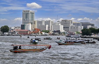 Chao Phraya River Water Taxi, Bangkok, Thailand, Asia