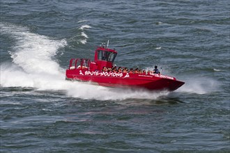 Jet boating, jet boat ride on the Saint Lawrence River, Summer, Montreal, Province of Quebec,