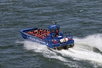 Jet boating, jet boat ride on the Saint Lawrence River, Summer, Montreal, Province of Quebec,