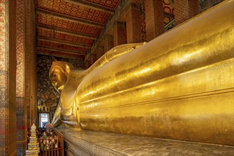 Reclining Buddha statue, Wat Pho complex, Bangkok, Thailand, Asia