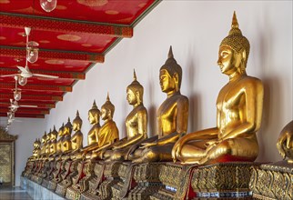 Buddha images at Phra Rabiang cloister, Wat Pho complex, Bangkok, Thailand, Asia