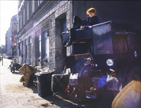 DEU, Germany: The historical slides from the times 80-90s, Hamburg. Squat. In front squatter 80s