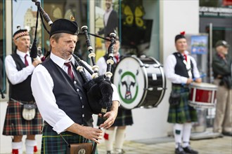 Bagpiper, group of musicians, drum, music concert, kilt, Sigmaringen, Baden-Württemberg, Germany,