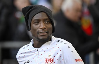 Warm-up, Training, Serhou Guirassy VfB Stuttgart (09) with tube cap, MHPArena, MHP Arena Stuttgart,