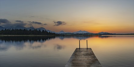 Sunset, Hopfensee, Hopfen am See, near Füssen, OstallgÃ¤u, AllgÃ¤u, Bavaria, Germany, Europe