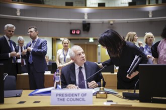 (R-L) Annalena BÃ¤rbock, Federal Minister for Foreign Affairs, recorded in conversation with Josep