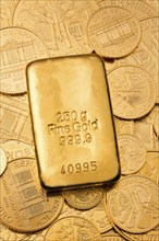 Investing in real gold with gold bars and gold coins