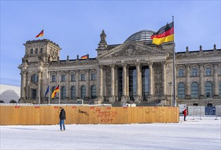 Building site with construction fence, Berlin Reichstag, government district, Berlin, Germany,