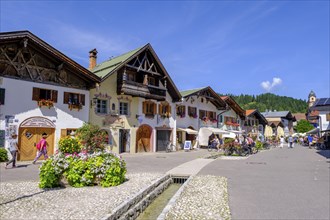 MarktstraÃŸe, Mittenwald, Werdenfelser Land, Upper Bavaria, Bavaria, Germany, Europe