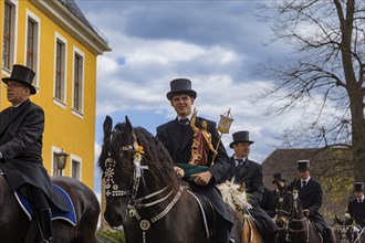 Procession from Panschwitz Kuckau to Höflein, RÃ¤ckelwitz to Crostwitz. Every year at Easter there