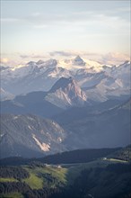 Evening atmosphere, view of GroÃŸvenediger and Venediger group in the Hohe Tauern, in front GroÃŸer