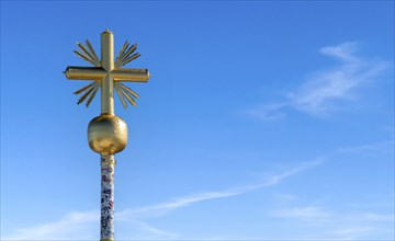 Summit cross on the Zugspitze, Garmisch-Partenkirchen, Werdenfelser Land, Bavaria, Germany, Europe