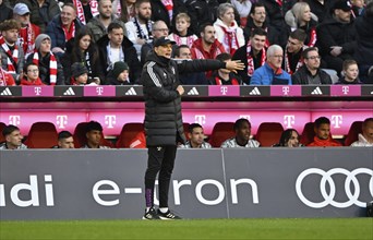 Coach Thomas Tuchel FC Bayern Munich FCB gesture, gestures, in front of fans, spectators, Allianz