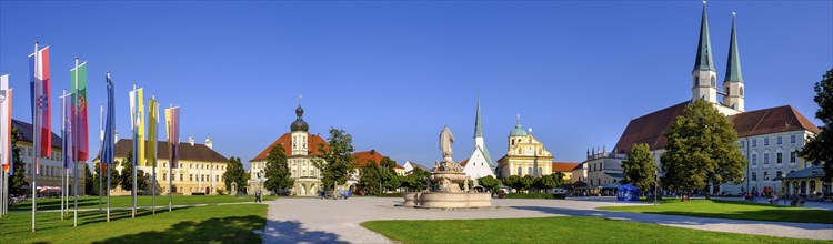 Pilgrimage, Chapel Square with the Chapel of Mercy, Altötting, Upper Bavaria, Germany, Europe