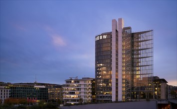 Landesbank Baden-Württemberg administration building, white glass with punctual glass mounting,