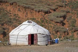 Kyrgyz yurt, temporary summer nomad dwelling in the mountains in the Osh Province, Kyrgyzstan, Asia