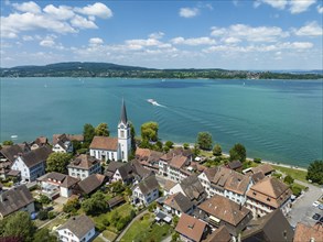 Aerial view of the municipality of Berlingen, on the horizon on the left the Höri peninsula, Lake