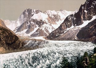 Glaciers, The Mer de Glace, Aiguille du Geant and Les Grandes Jorasses, Chamonix Valley, France, c.