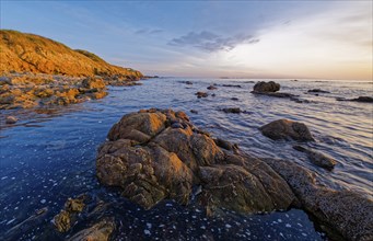 Rocky beach on the Atlantic coast near Kervert on the Rhuys Peninsula in Brittany. Kervert,