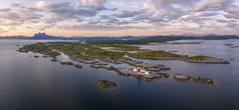 Tranoy Fyr Lighthouse, Tranoy Fyr, Hamaroy, Ofoten, Vestfjord, Nordland, Norway, Europe