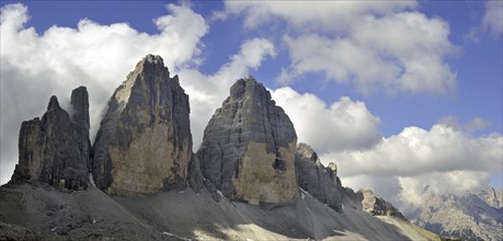 Tre Cime di Lavaredo, Drei Zinnen, Sexten Dolomites, Sesto Dolomites, South Tyrol, Italy, Europe