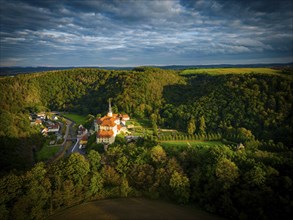 Weesenstein Castle rises on a rocky outcrop of nodular mica schist with quartzite inclusions above