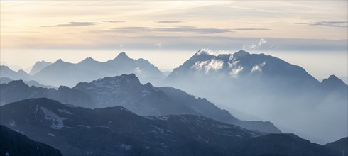 Evening mood, silhouettes, dramatic mountain landscape, view from Hochkönig, Salzburger Land,