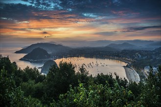 Panorama, Sunrise, View from Monte Igueldo, San Sebastian, Donostia, Basque Country, Northern