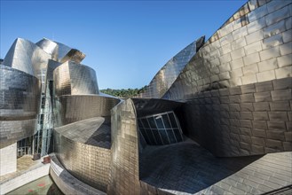 Guggenheim Museum Bilbao, architect Frank O. Gehry, Bilbao, Basque Country, Spain, Europe