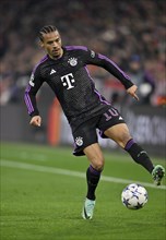 Leroy Sané FC Bayern München FCB (01) on the ball, Champions League, Allianz Arena, Munich, Bayern,