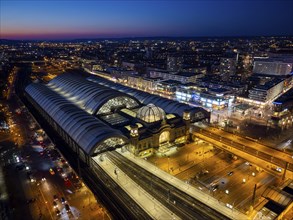 Central station at Wiener Platz. The new construction has been completed, the membrane roof of the