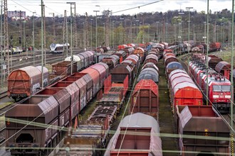 The Hagen-Vorhalle marshalling yard, one of the 9 largest in Germany, is located on the