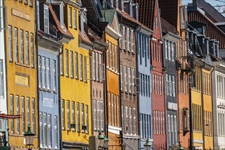 Nyhavn, in the Frederiksstaden district, harbour district with houses over 300 years old, promenade