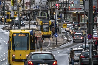 Ruhrbahn tram, on Altendorfer StraÃŸe in Essen, rush hour, evening traffic, Essen, North