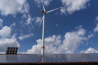 Wind farm south-west of Lichtenau, East Westphalia-Lippe, solar power system on an agricultural