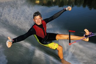 Barefoot water skiing