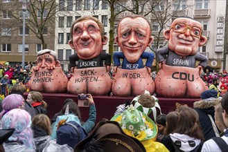 Rose Monday parade in Düsseldorf, street carnival, carnival float, by float builder Jacques Tilly,