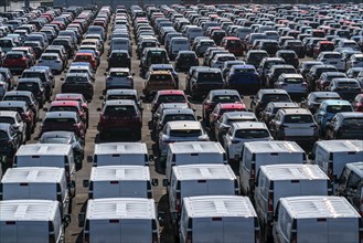 Car terminal in the Logport I inland port, in Duisburg on the Rhine, vehicle handling of new cars,