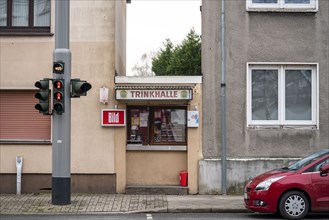 Trinkhalle, kiosk, very small, narrow, between two residential buildings, in Wattenscheid, on