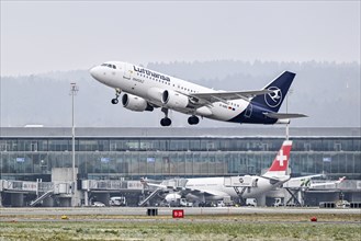 Aircraft Lufthansa, Airbus A319-100, D-AIBG, Zurich Kloten, Switzerland, Europe