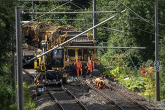 Repair work on the tracks of the S-Bahn line 9, between Essen and Wuppertal, near Essen-Kupferdreh,