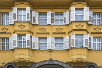 House façade on the town hall square, Bolzano, South Tyrol, Italy, Europe