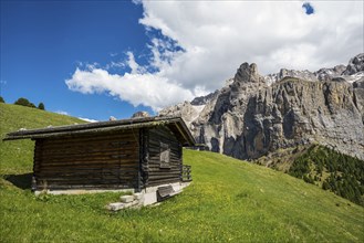 Huts on the Gardena Pass, Passo Gardena, Puez-Geisler nature park Park, Dolomites, Selva di Val