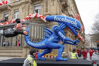 Rose Monday parade in Düsseldorf, street carnival, carnival float, by float builder Jacques Tilly,