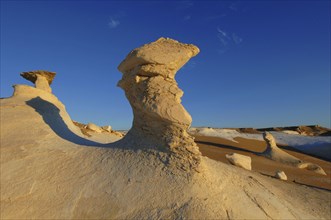 Egypt, White Desert, bizarre sandstone cliffs, Middle East, Africa