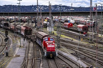 The Hagen-Vorhalle marshalling yard, one of the 9 largest in Germany, is located on the