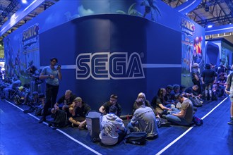 Gamescom, the world's largest trade fair for video and computer games, queue in front of the stands