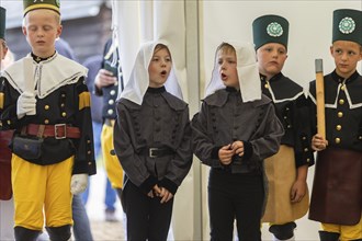 Minister President Michael Kretschmer visits Schneeberg on the occasion of the Mountain Dispute Day