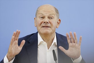 Olaf Scholz (SPD), Federal Chancellor, on his way to the Federal Press Conference, bpk, Federal