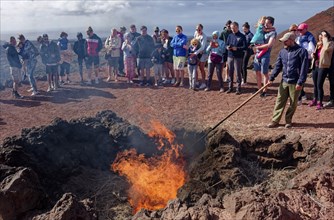 Show, volcanic landscape of the Fire Mountains, Montanas del Fuego, Timanfaya National Park,